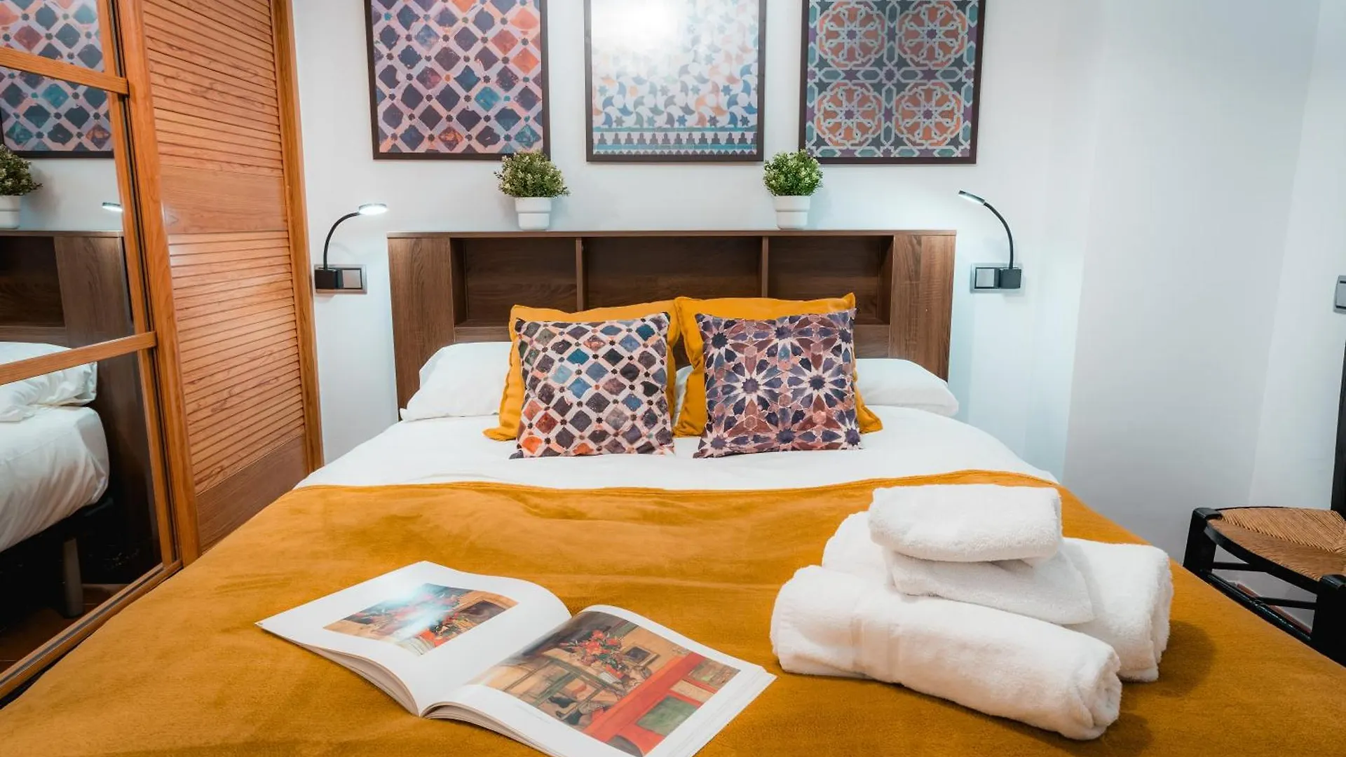 Qh Santa Ana Apartment Granada