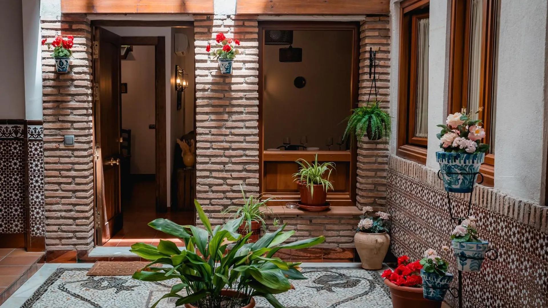 Qh Santa Ana Apartment Granada
